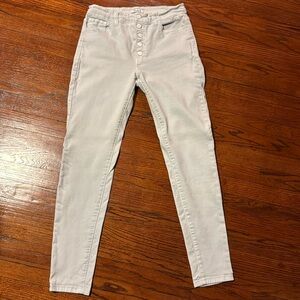 KanCan Women's Skinny Jeans in Cream